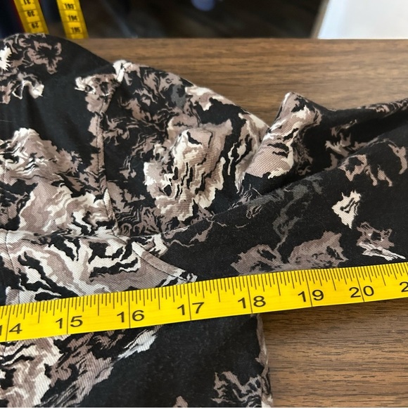 Talula Black and Brown Floral Button Down Shirt Size XS - Picture 8 of 10